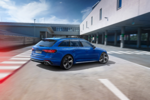 audi rs 4 avant 25 years of rs 1578255720