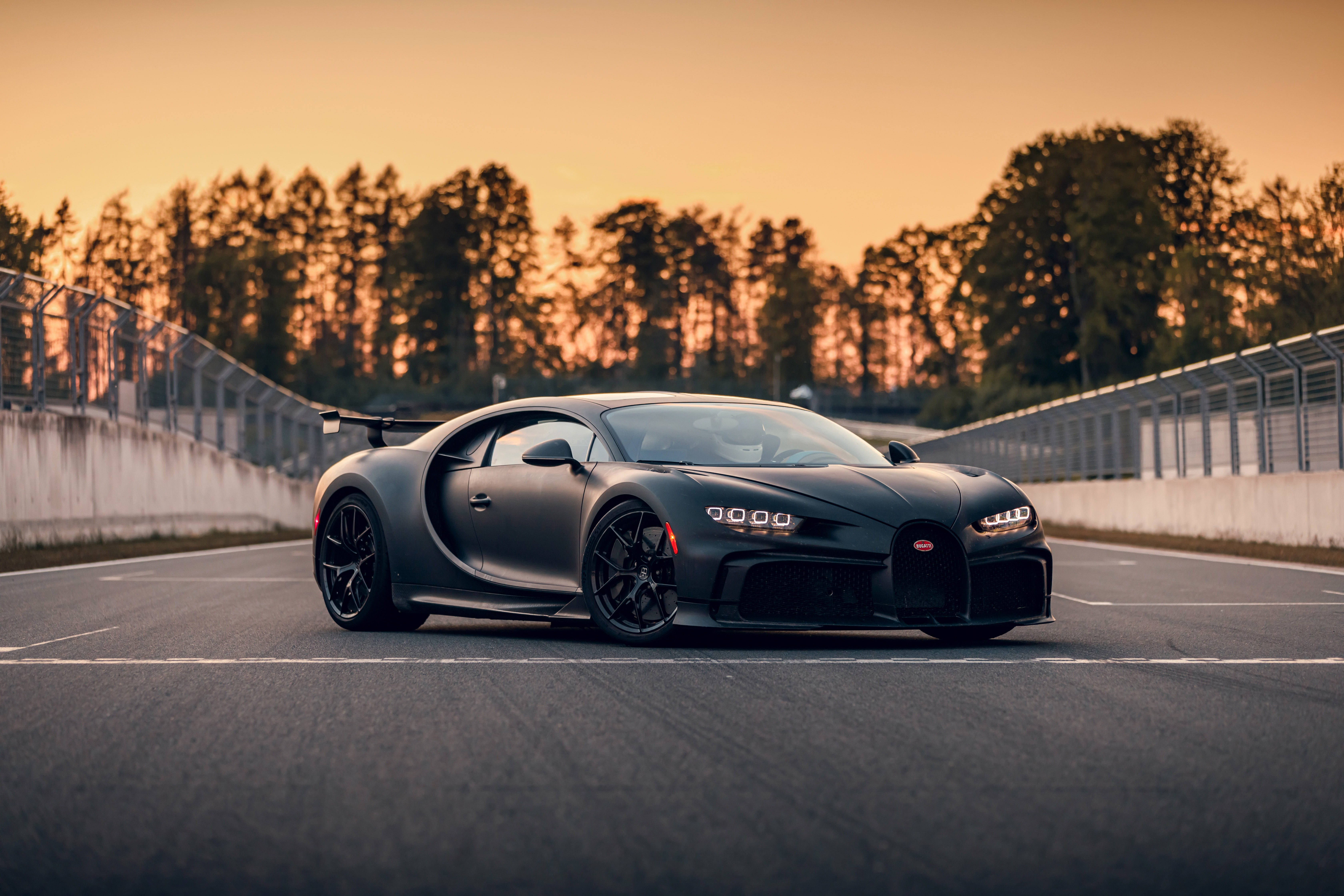 550 Bugatti Chiron Pictures  Download Free Images on Unsplash