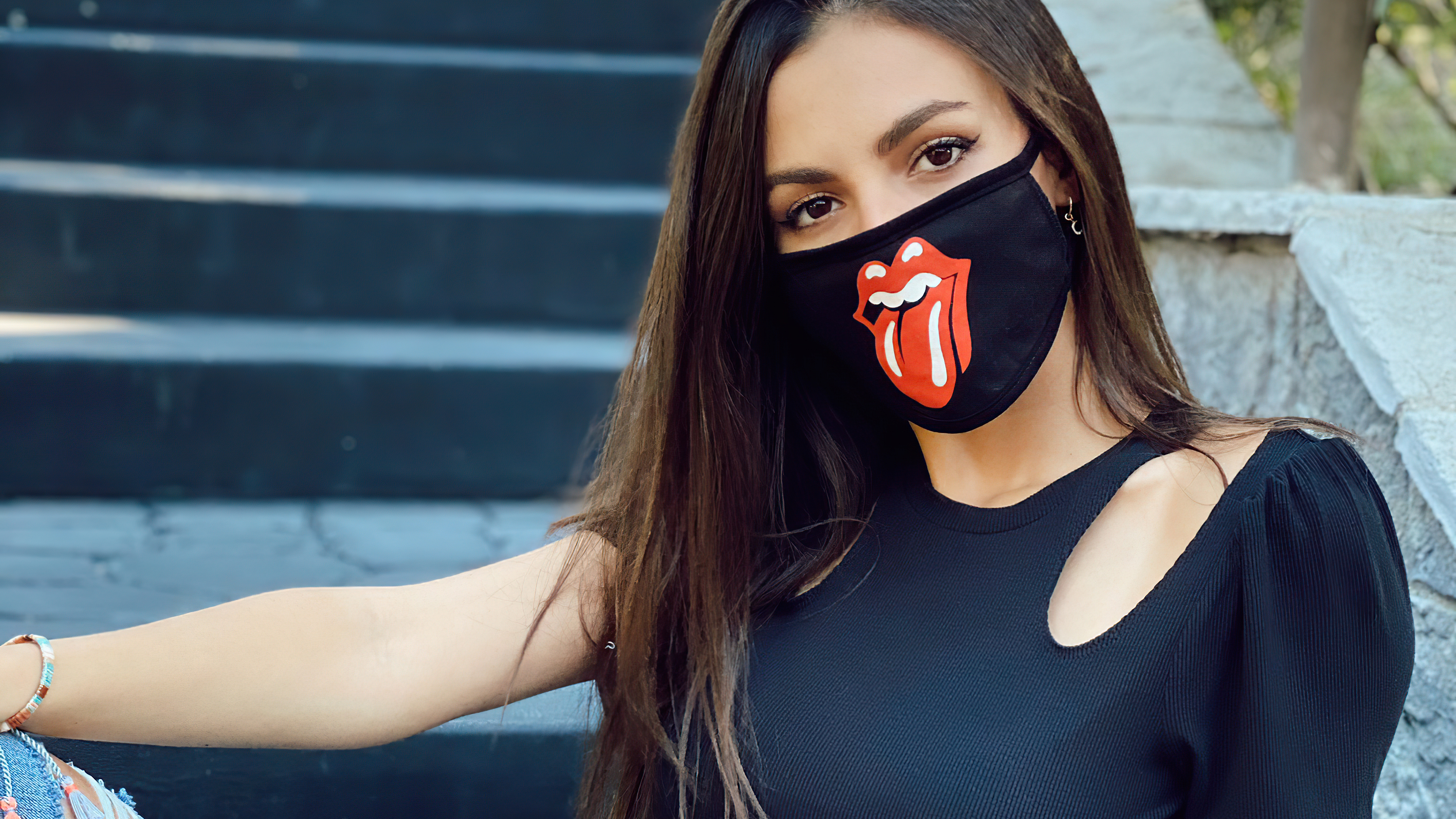 victoria justice mask 4k 1596912659