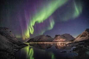 aurora borealis lake houses evening 4k 1606595661