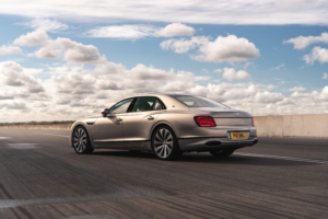 bentley flying spur blackline rear 4k 1608909412