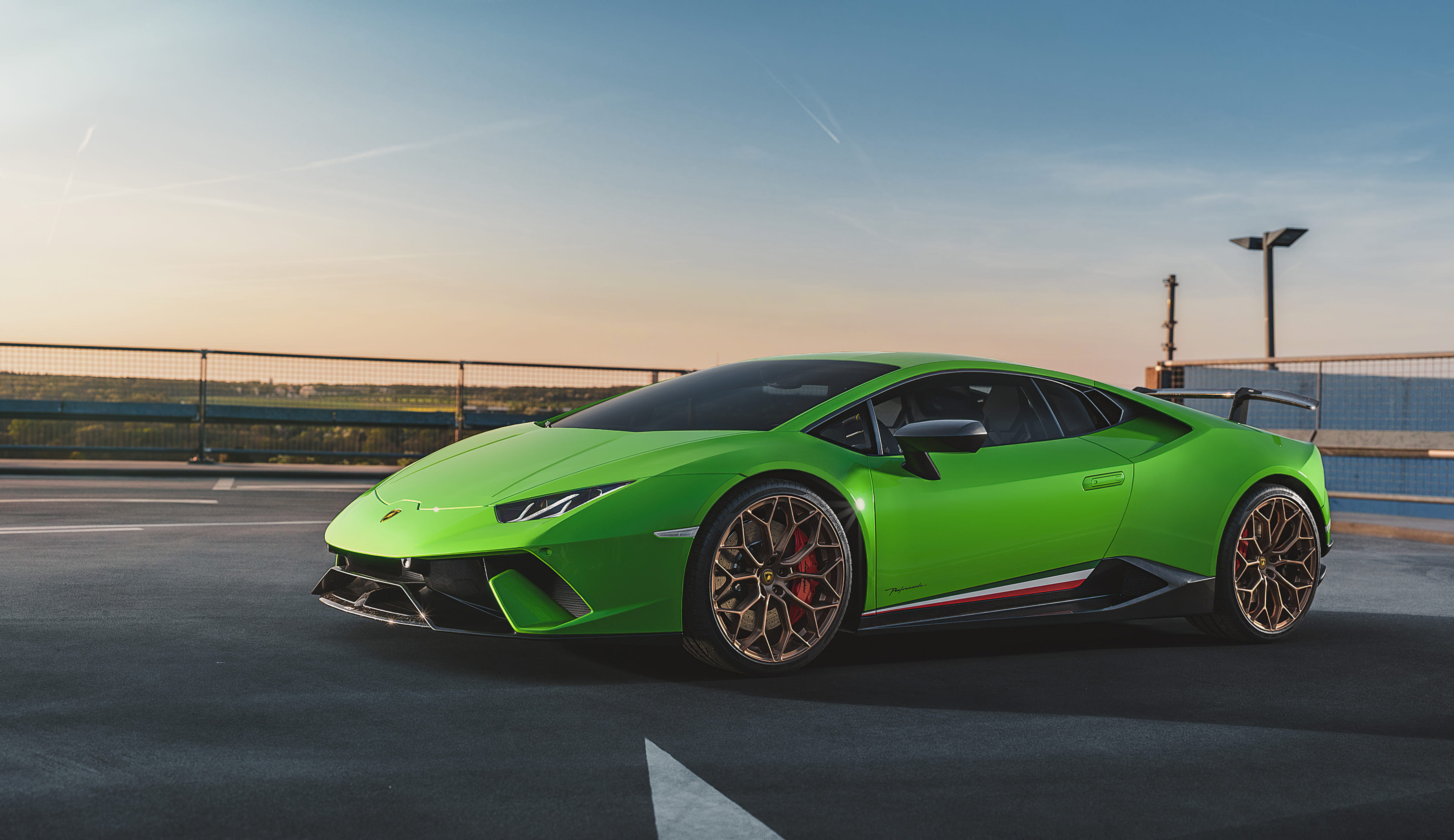 lamborghini huracan ipad wallpaper