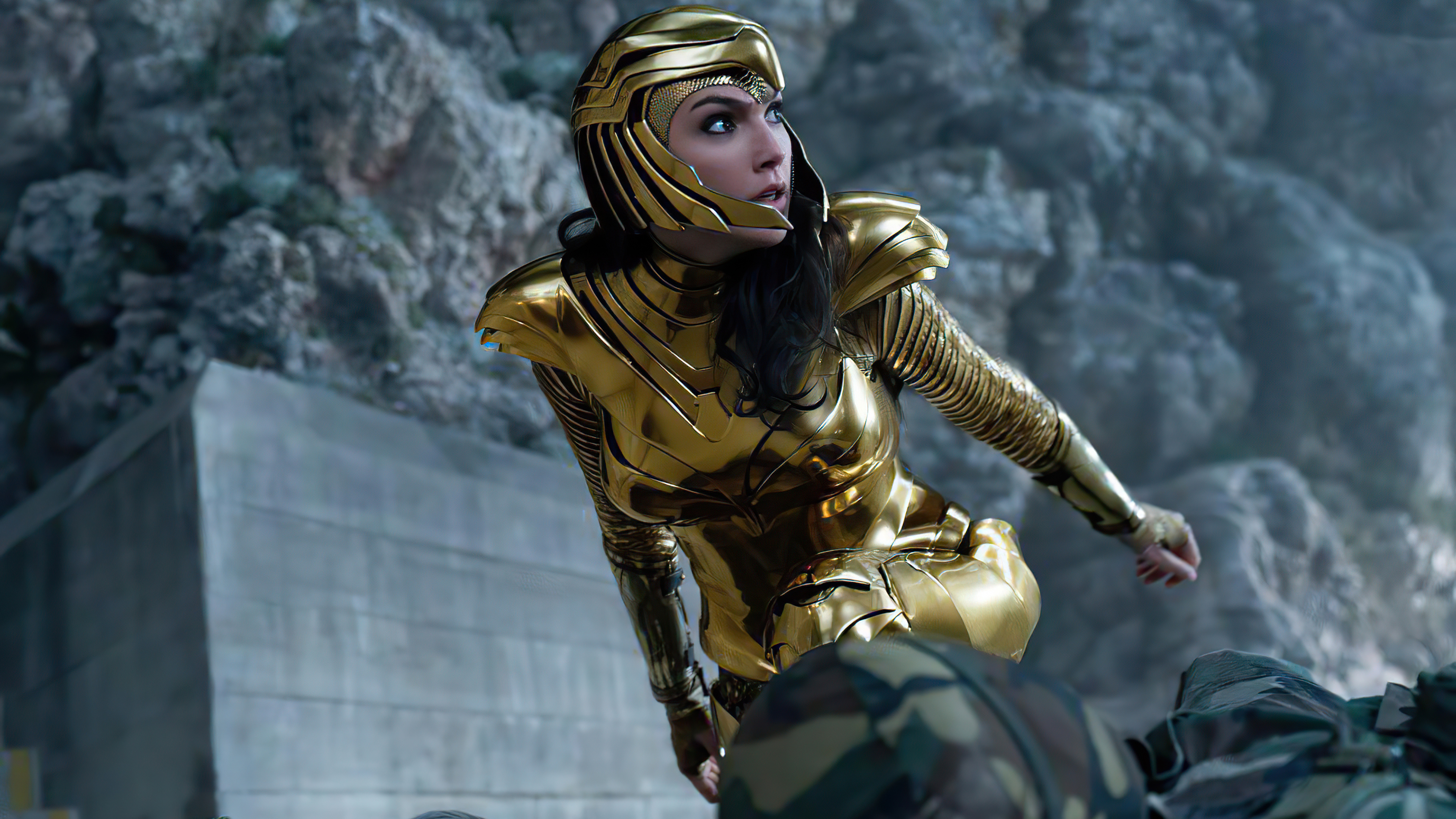 wonder woman 1984 gold suit 4k 1611597608