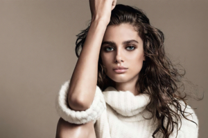 2021 taylor hill 4k 1630015612