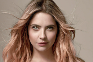 ashley benson vanity fair italia 4k 1629940308