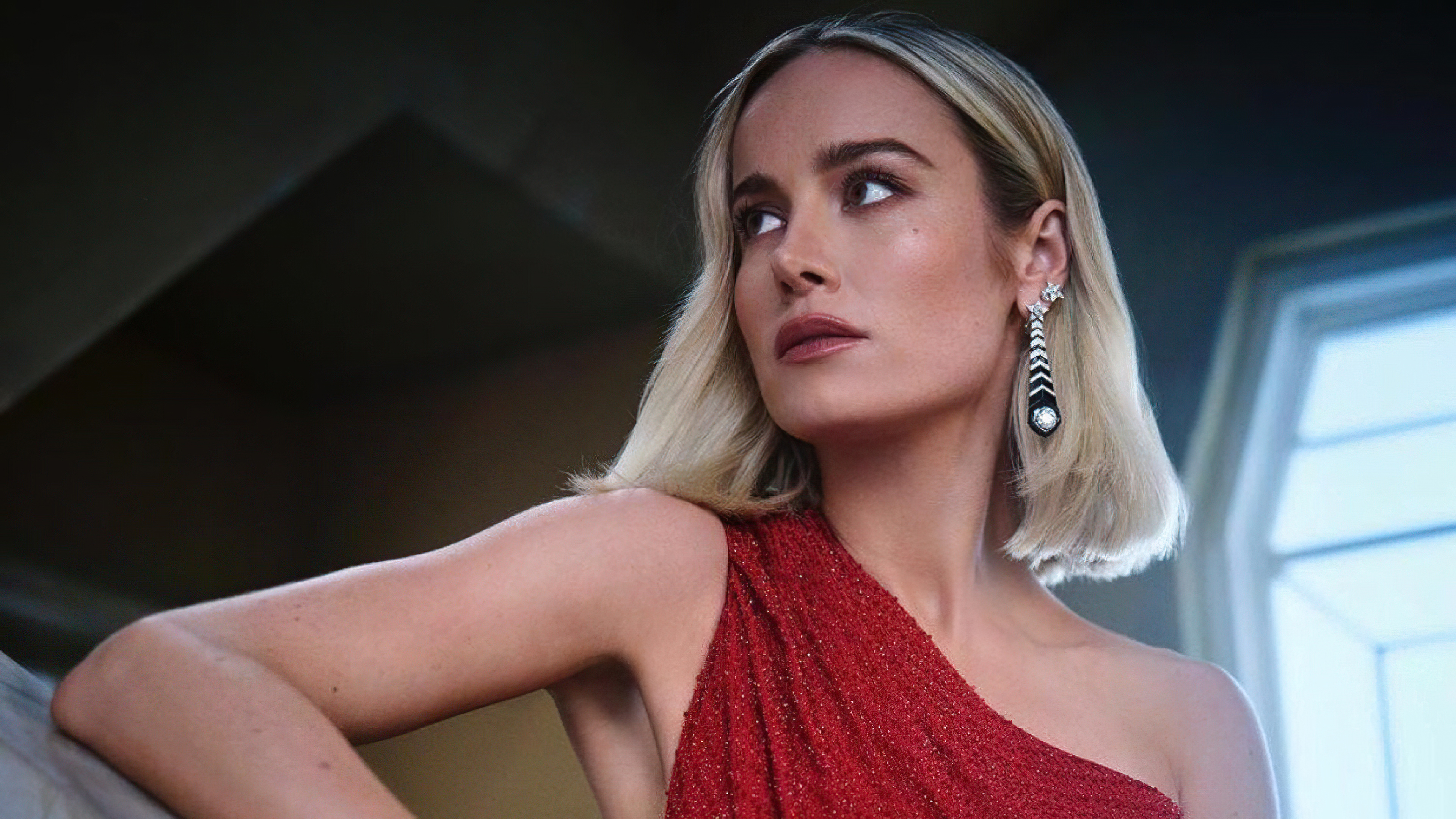 brie larson red dress 4k 1629935294