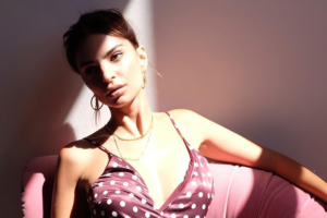 emily ratajkowski inamorata 4k 1629938760