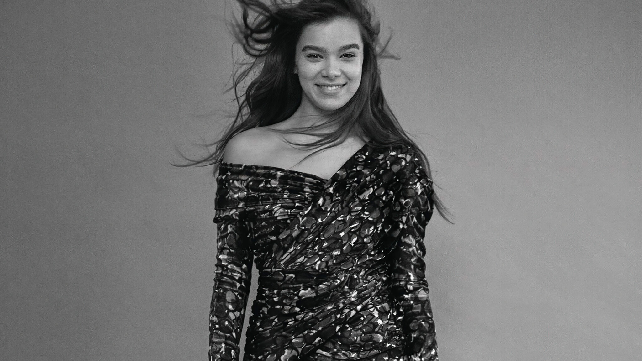 Hailee Steinfeld Boston Common Photoshoot 4k