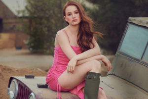 madelaine petsch cosmopolitan march 2021 4k 1629919951