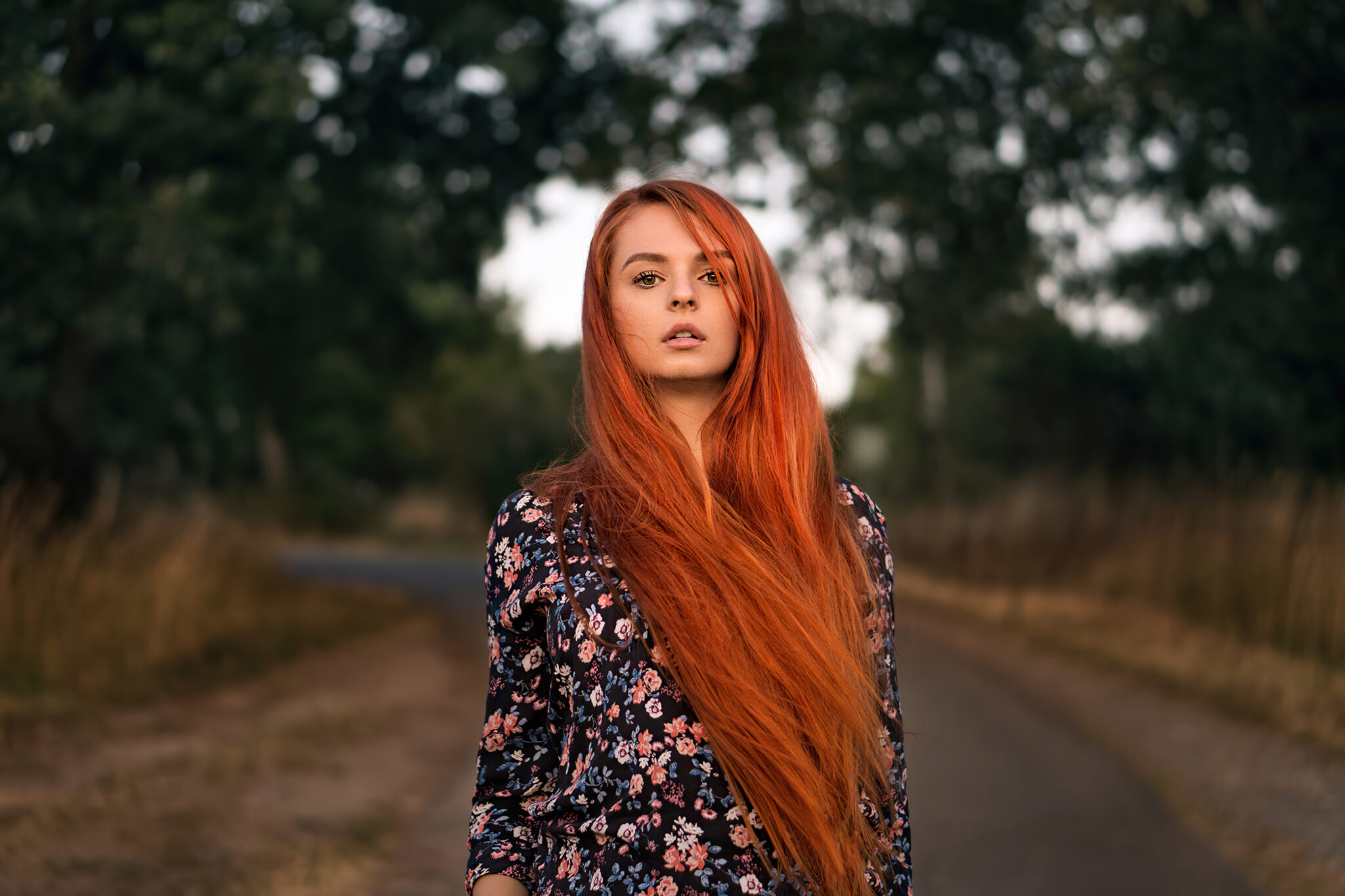 4k Red Head Girl Outdoor Road 4k Wallpapers Wallpapers 4k Wallpapers 40000 Ipad Wallpapers 6222