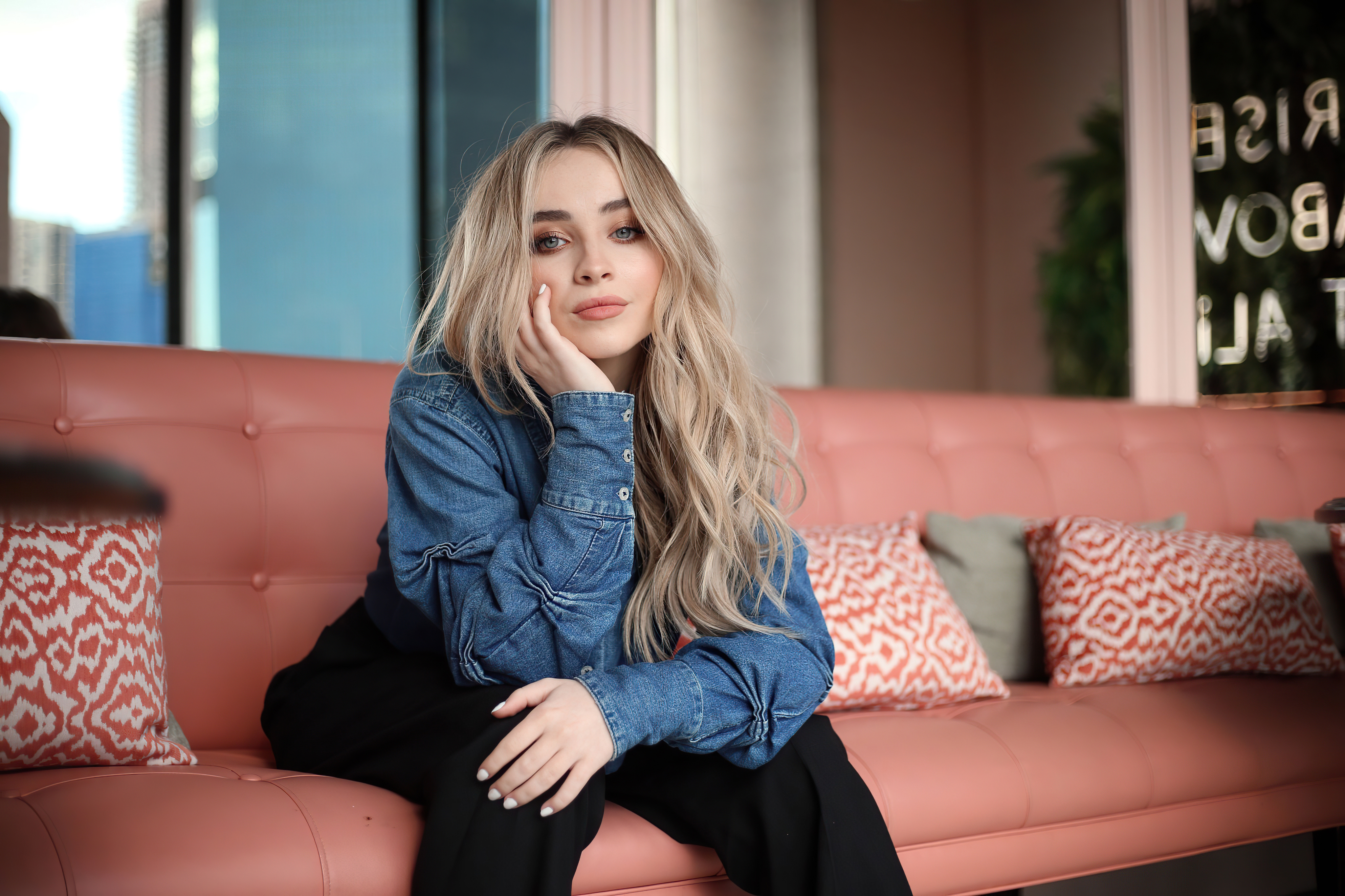 sabrina carpenter sydney portrait shoot 2022 4k 1630062261