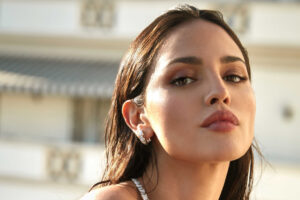 2021 eiza gonzalez photoshoot for bvlgari 4k 1632431333