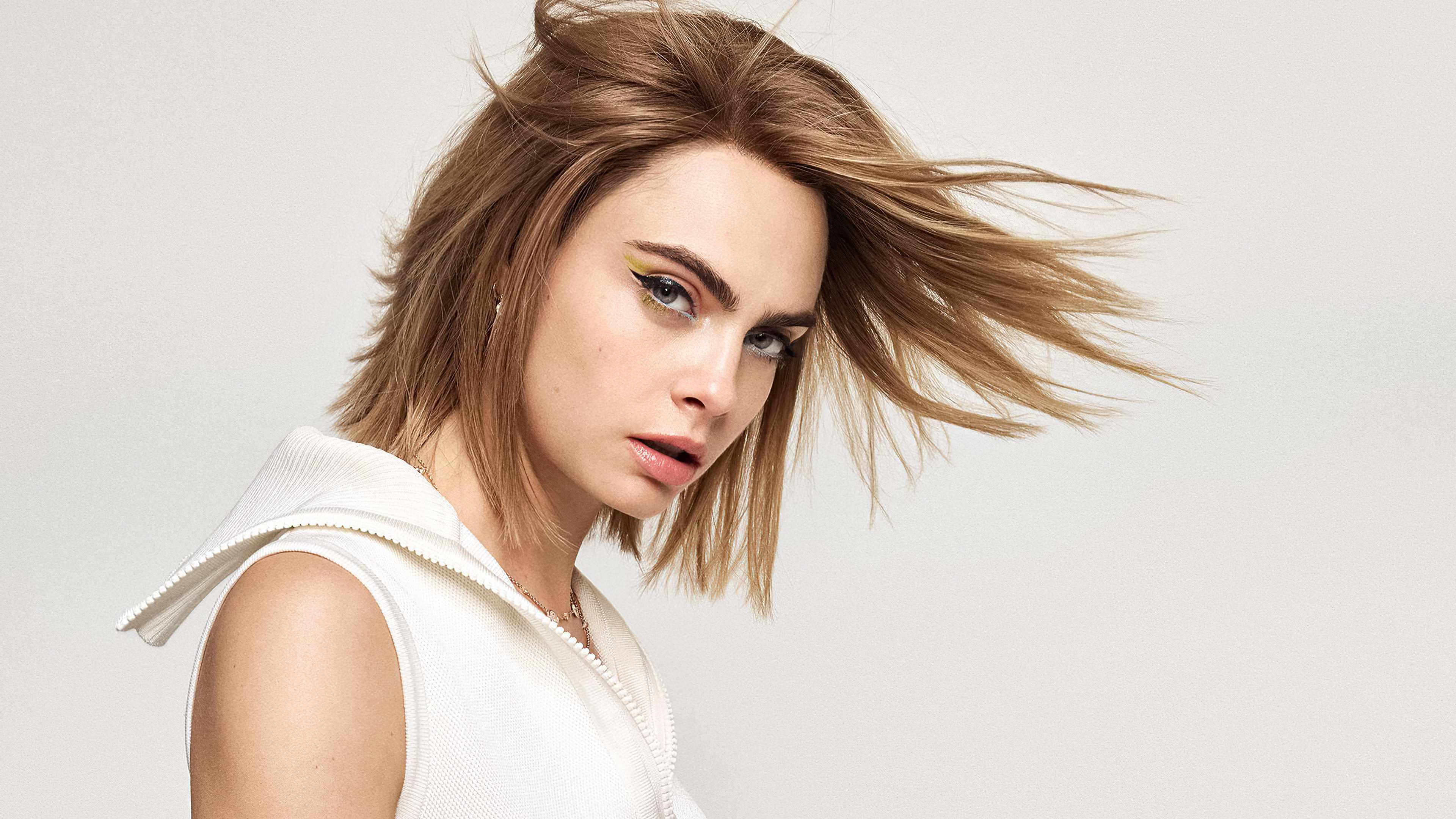 2022 cara delevingne harpers bazaar uk 4k 1653332939