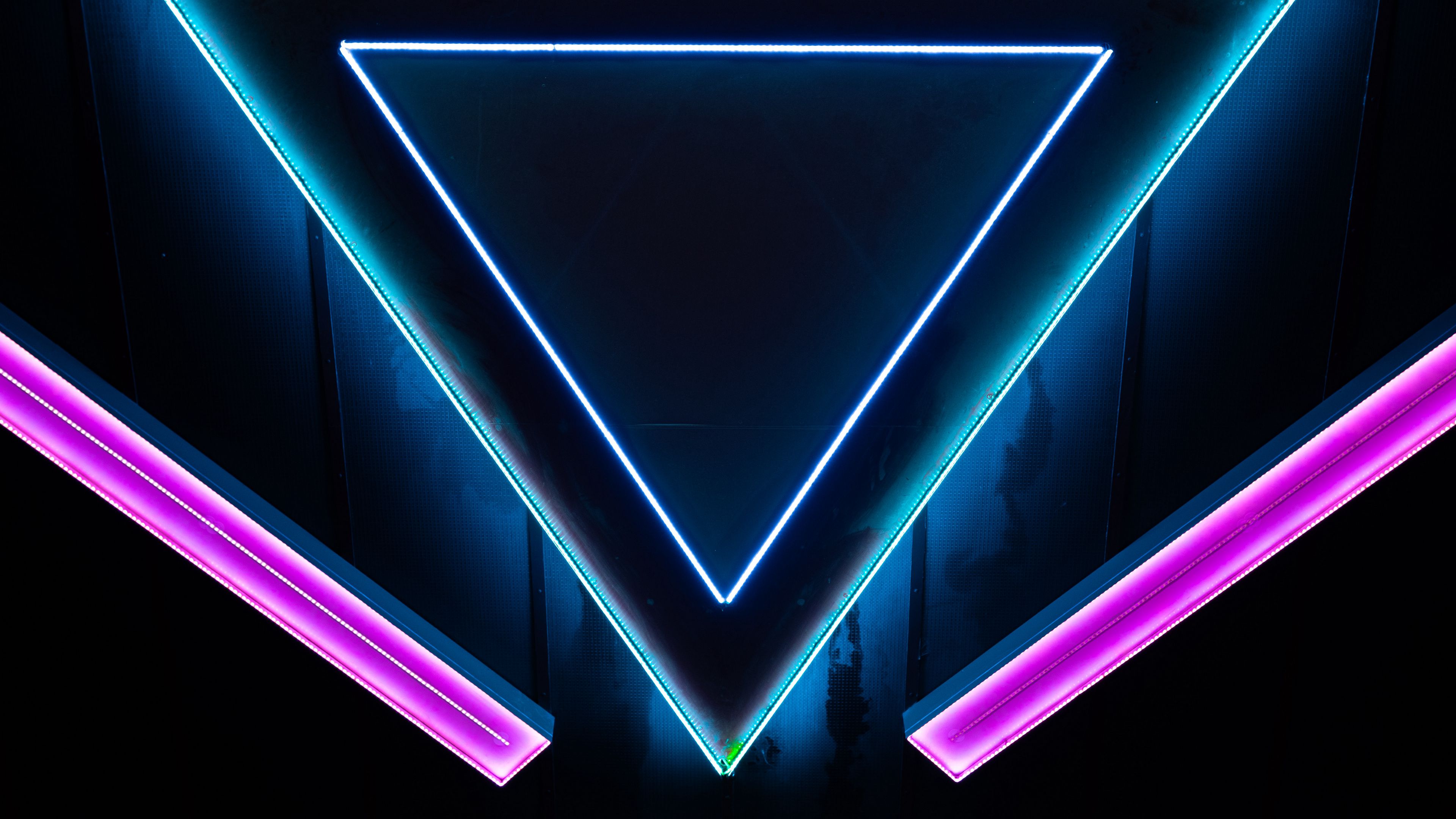 neon shape triangle 4k 1691849539