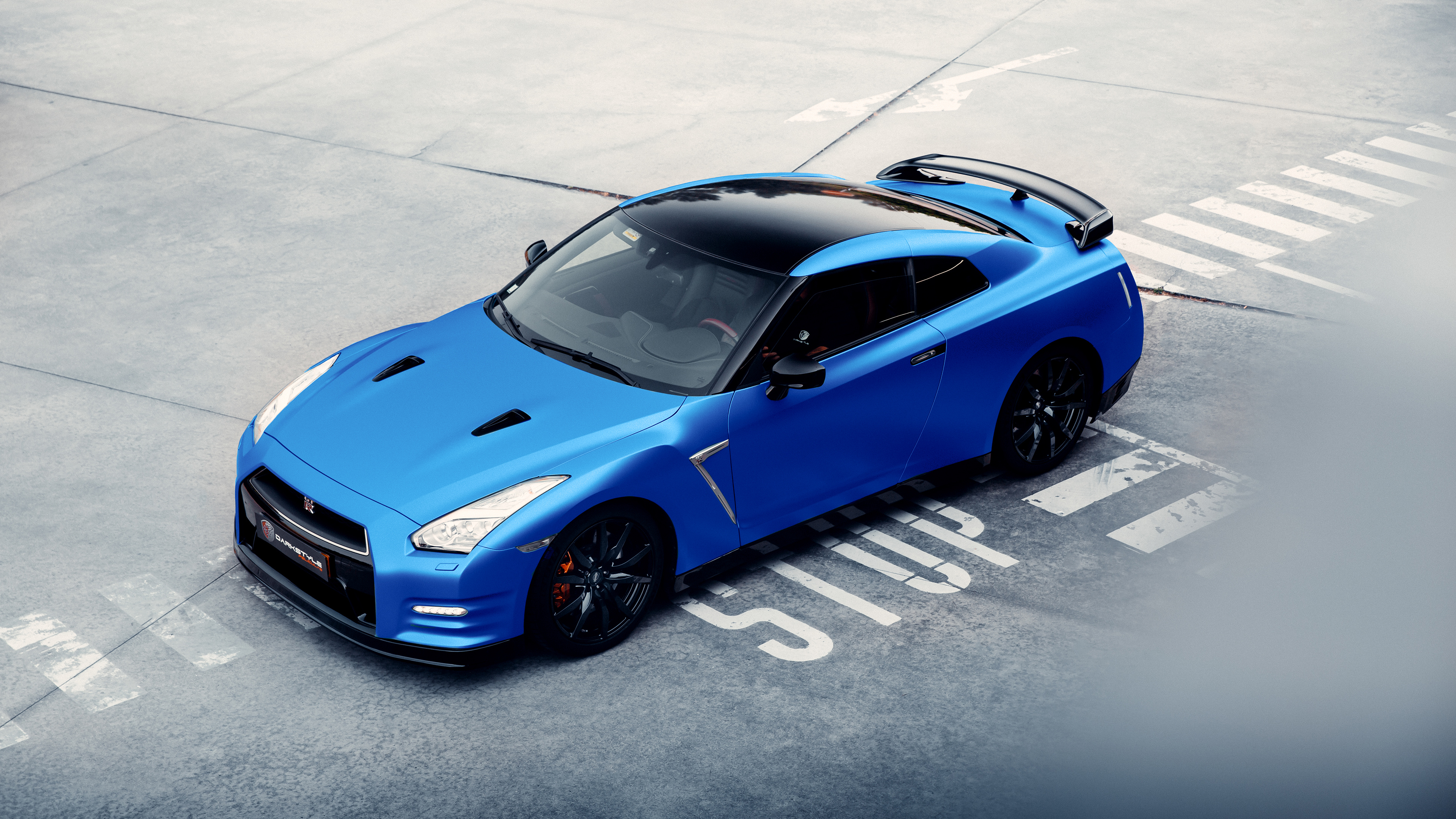 blue red nissan gtr upper 4k 1698342678