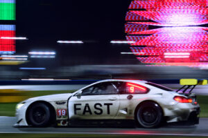 bmw m6 gtlm art car view 4k 1698569682