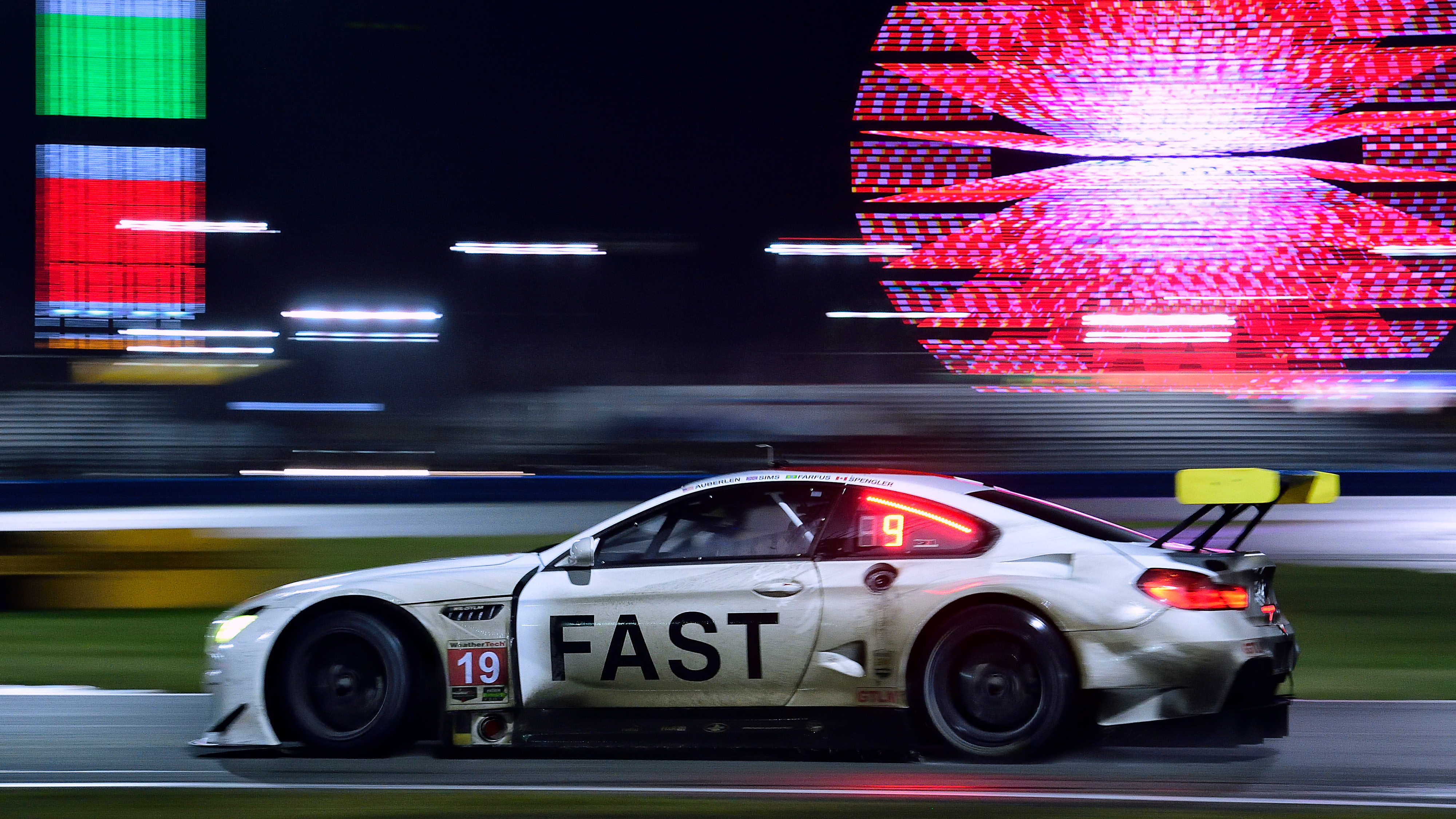 bmw m6 gtlm art car view 4k 1698569682