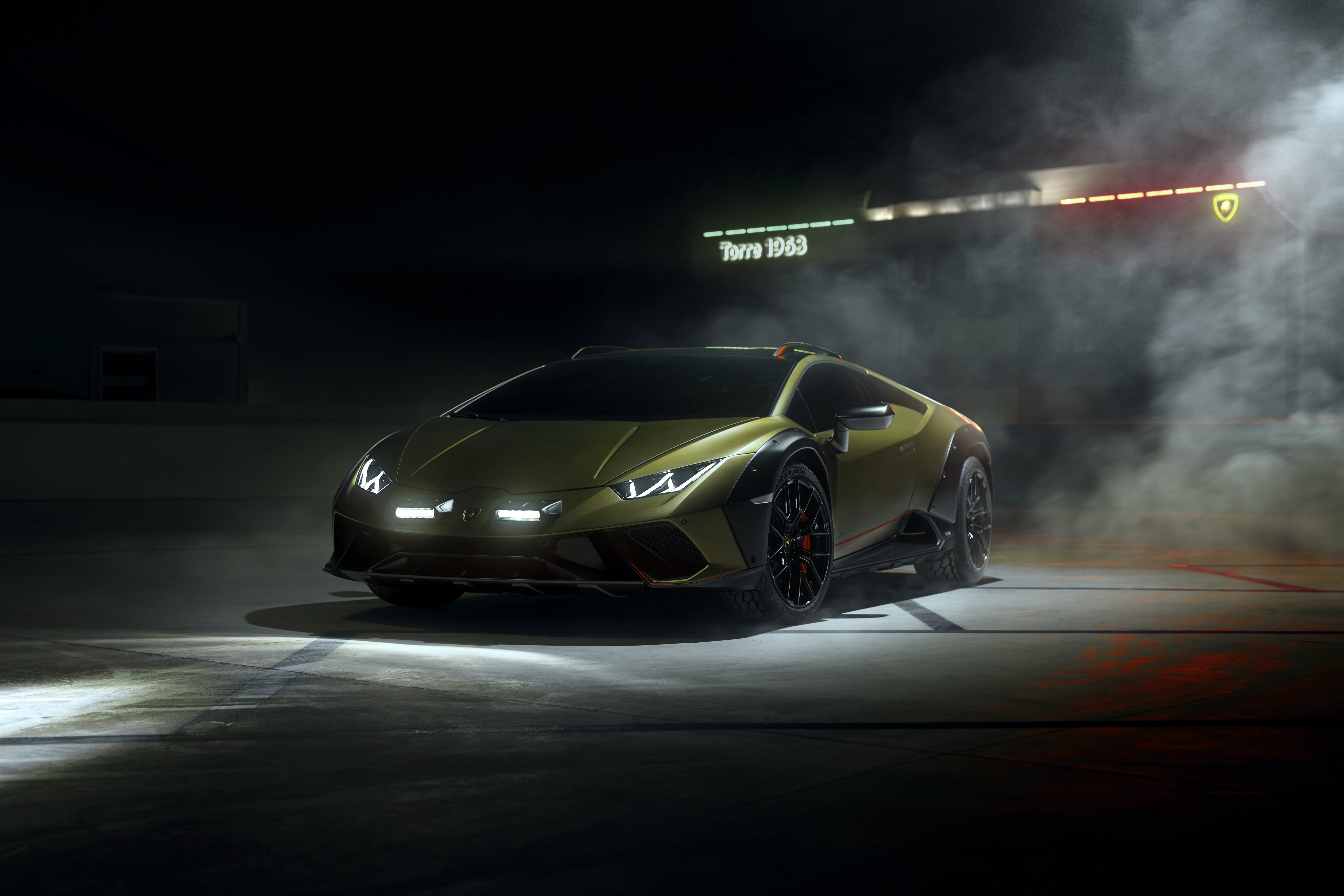 lamborghini huracan sterrato 2023 4k 1698616444