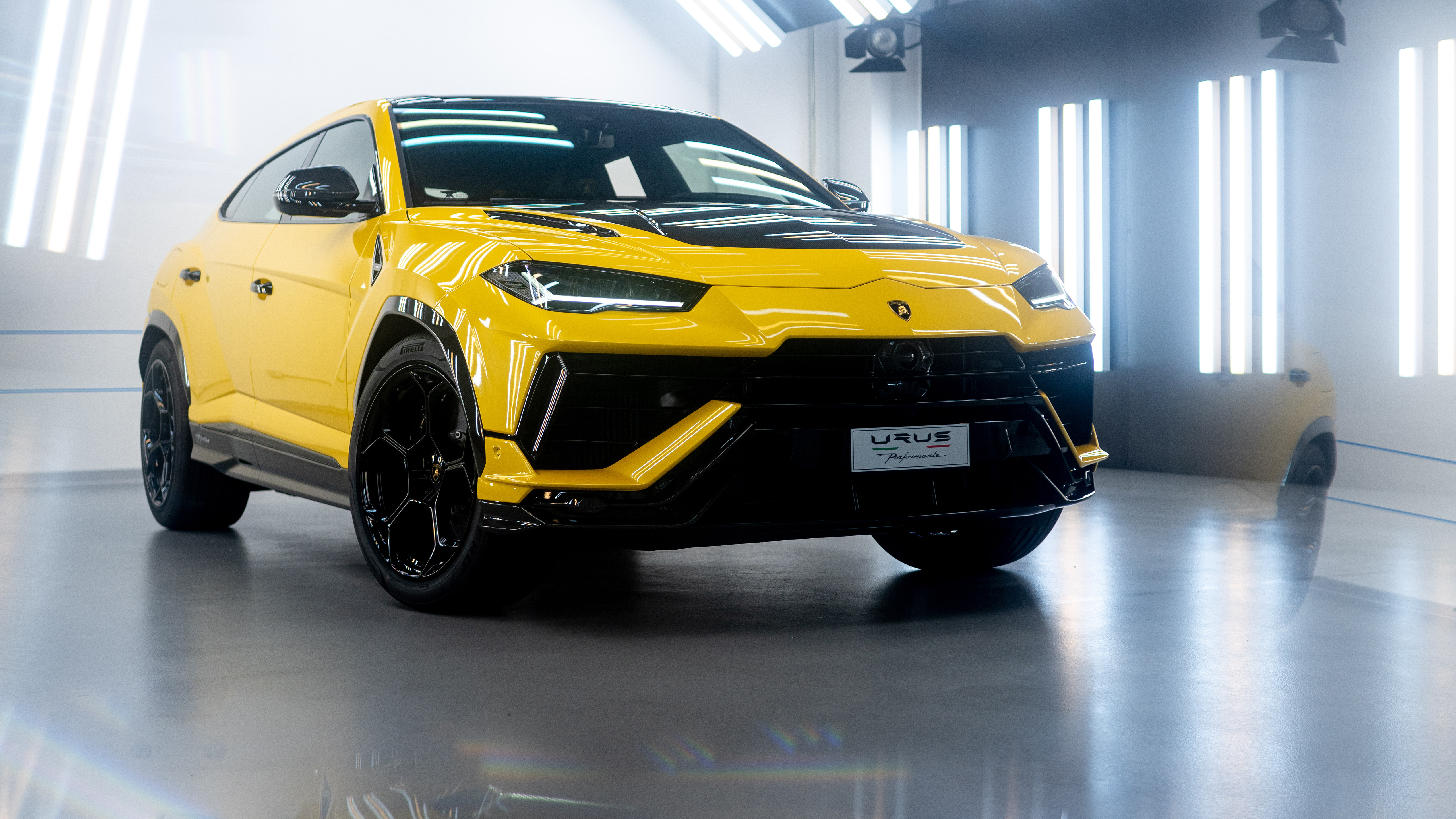 lamborghini urus performante car view 1698709752