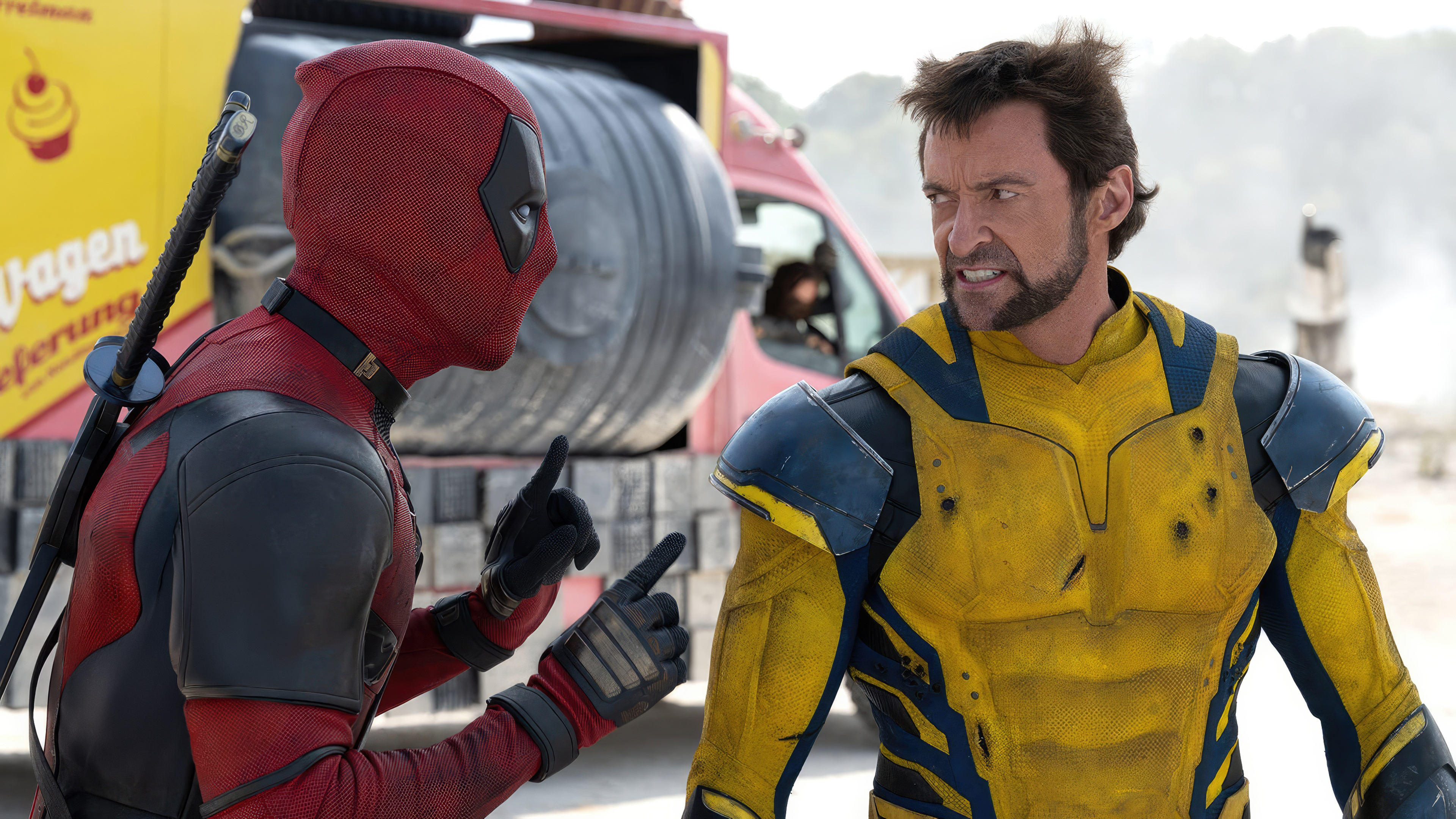 deadpool and wolverine fight zp.jpg